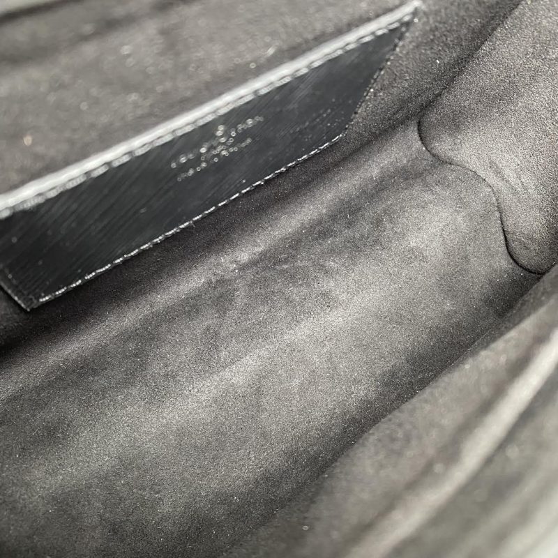 LOUIS VUITTON Epi Twist Black - Logoexplore - Image 10