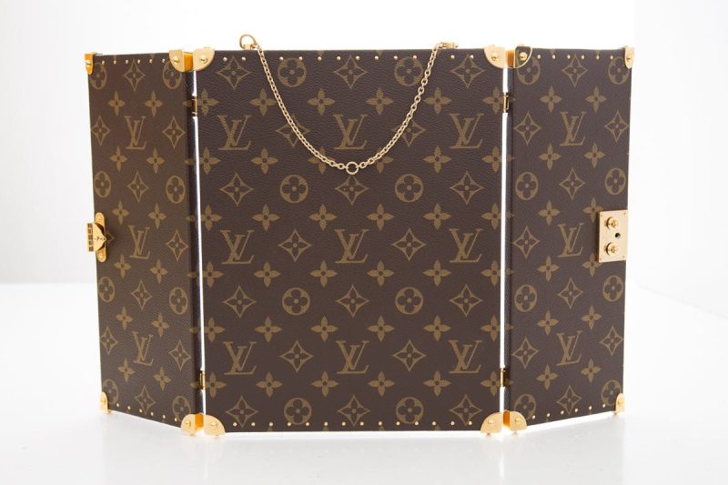 Louis Vuitton Brown Tri Fold Canvas Mirror on Chain - Logoexplore - Image 3