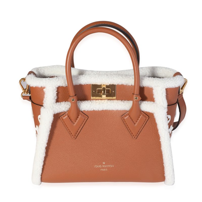 LOUIS VUITTON Caramel Calfskin and Shearling On My Side PM - Logoexplore
