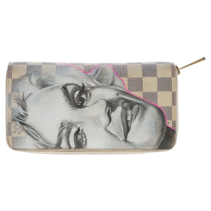 LOUIS VUITTON Customized "Marilyn Monroe" Zippy wallet in damier azur canvas - Logoexplore