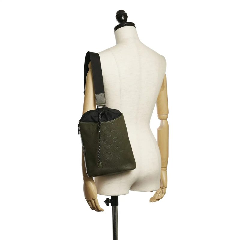 Louis Vuitton Chalk Sling Bag Green Monogram Leather - Logoexplore - Image 9