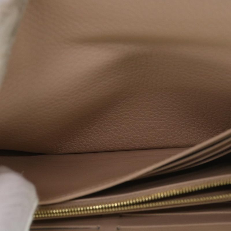 Louis Vuitton Capucines Wallet - Logoexplore - Image 5