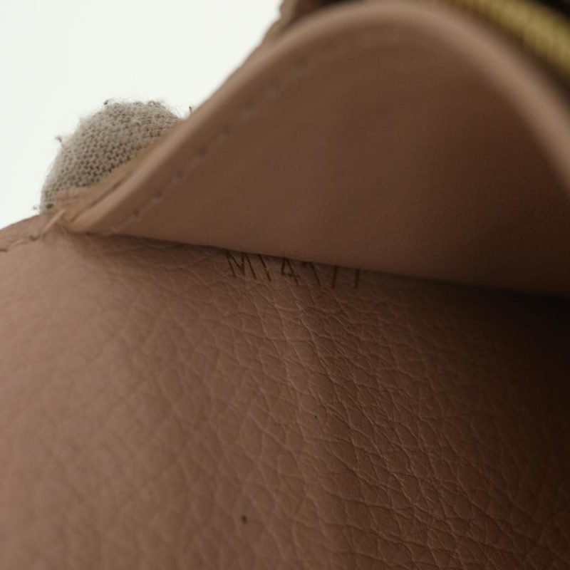 Louis Vuitton Capucines Wallet - Logoexplore - Image 6