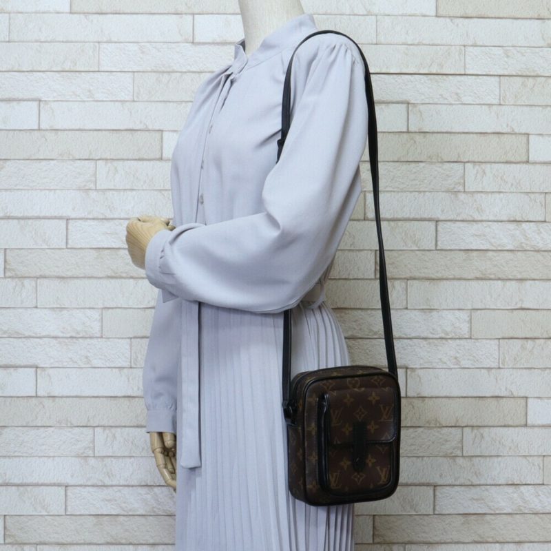 LOUIS VUITTON Crust Fur Wearable Monogram Macassar Shoulder Bag M69404 Brown Unisex - Logoexplore - Image 2