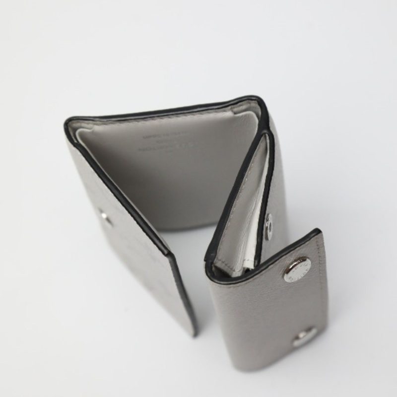 LOUIS VUITTON Discovery Compact Wallet Taiga with Coin Purse Minimum M67621  Bron Trifold LV - Logoexplore - Image 9
