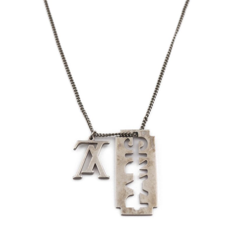 LOUIS VUITTON Collier Charm For Gentlemen Necklace MP2084 Metal Silver - Logoexplore