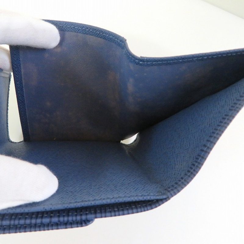 LOUIS VUITTON Epi Porte Monevier Cult Credit M63485 3-fold Wallet Women's - Logoexplore - Image 8