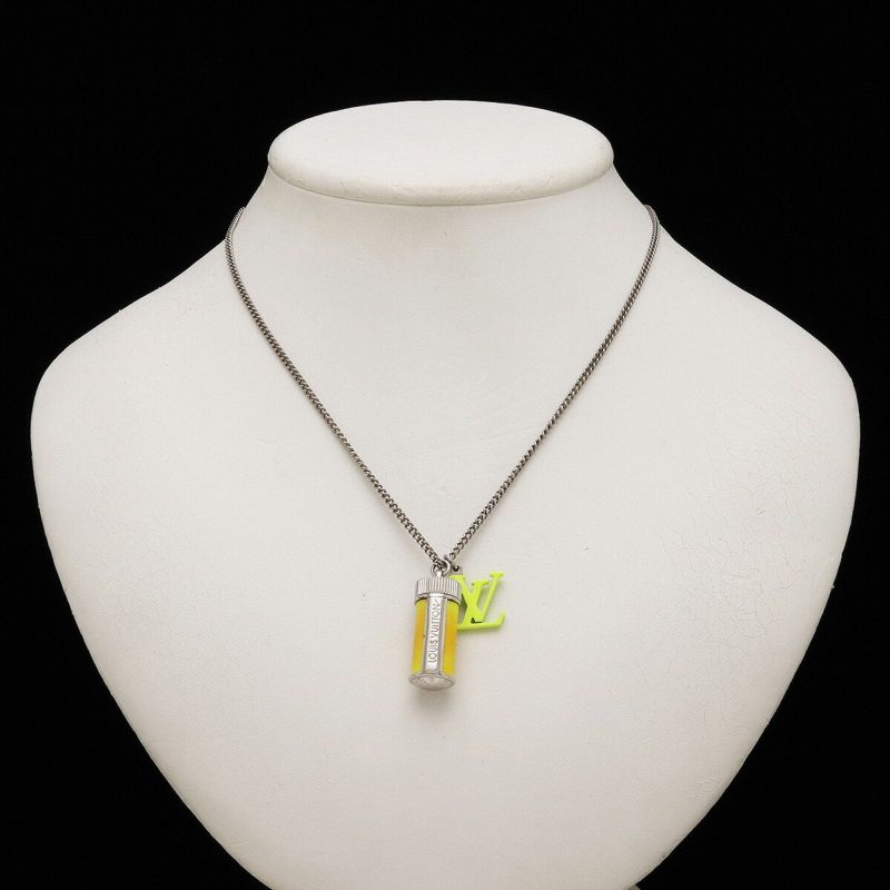 LOUIS VUITTON Collier LV Fluo Necklace Pendant Jaune Neon Yellow Metal Silver Color MP2143 - Logoexplore - Image 6