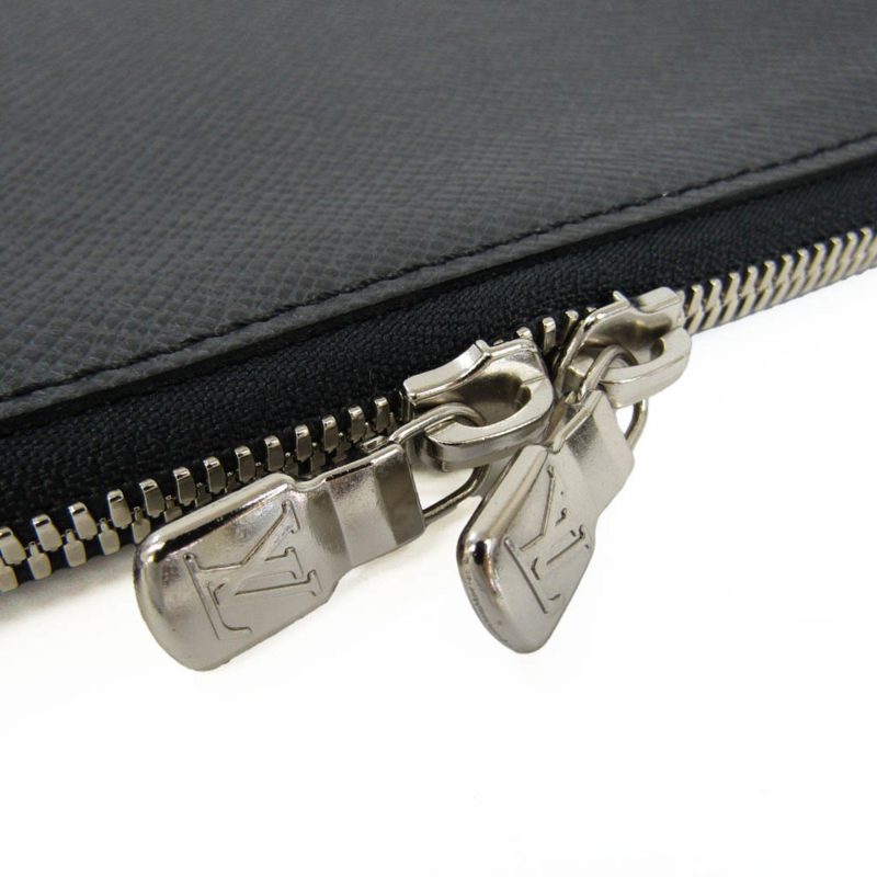 LOUIS VUITTON Etui 5 Cravat Tie Case M30302 Men's Cravat Taiga Leather Black - Logoexplore - Image 5