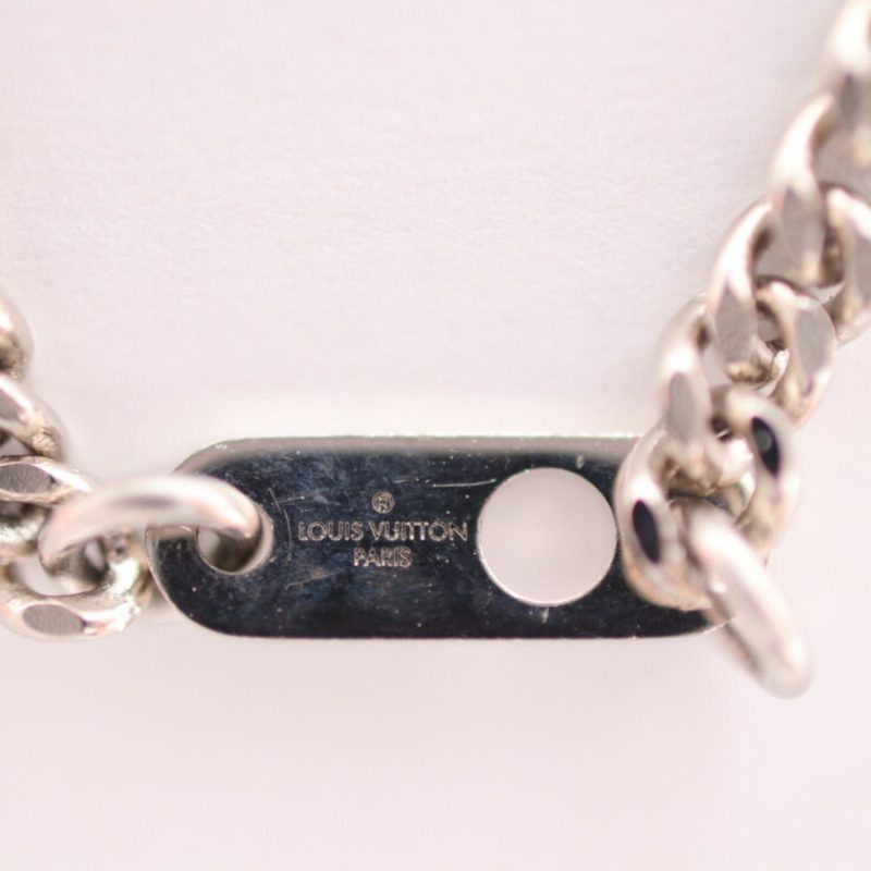 LOUIS VUITTON Collier Plate Damier Perforate Necklace M64191 Metal Silver Black Pendant - Logoexplore - Image 5