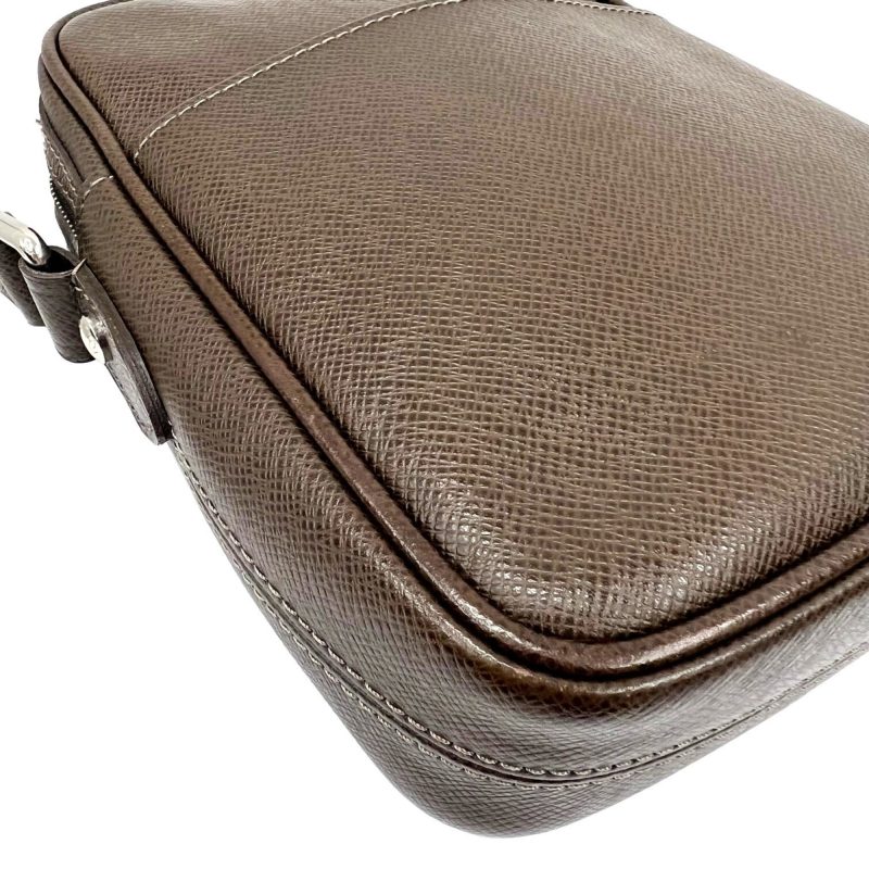 LOUIS VUITTON Dimitri Taiga Shoulder Bag M32468 MB4029 Men's Grizzly Brown - Logoexplore - Image 3