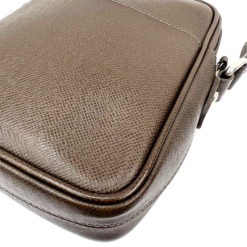 LOUIS VUITTON Dimitri Taiga Shoulder Bag M32468 MB4029 Men's Grizzly Brown - Logoexplore - Image 4