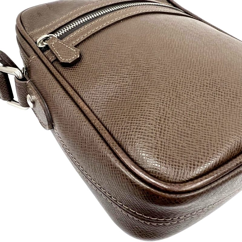 LOUIS VUITTON Dimitri Taiga Shoulder Bag M32468 MB4029 Men's Grizzly Brown - Logoexplore - Image 5