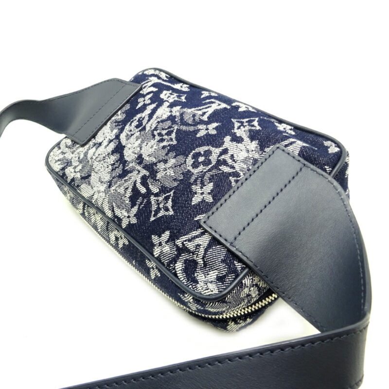 LOUIS VUITTON Bum Bag Outdoor 2021 SS Women's Body M57281 Monogram Tapestry Navy - Logoexplore - Image 4