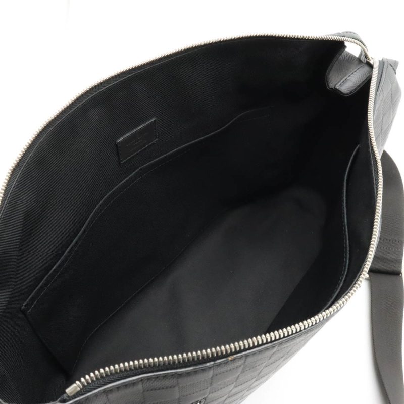 LOUIS VUITTON Damier Infini Discovery MM Shoulder Bag Onyx Black N42417 - Logoexplore - Image 5
