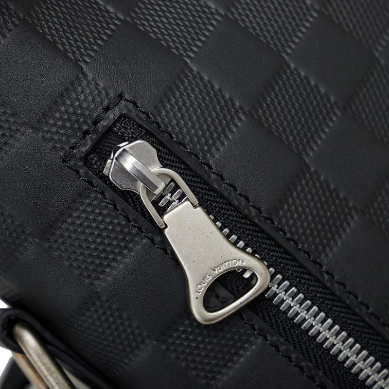 LOUIS VUITTON Damier Infini Discovery Messenger BB Crossbody Bag - Logoexplore - Image 8