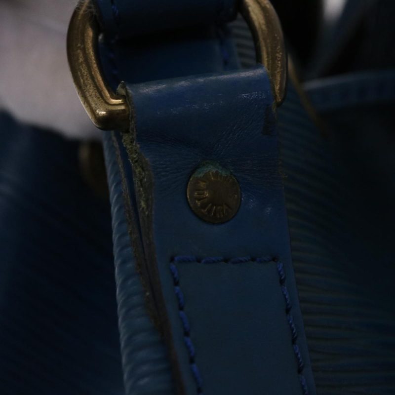 LOUIS VUITTON Epi Petit Noe Shoulder Bag Blue M44105 LV  48289 - Logoexplore - Image 10