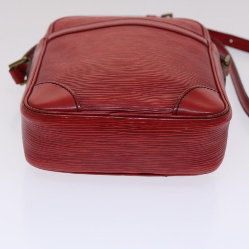LOUIS VUITTON Epi Danube Shoulder Bag Red M45637 LV  49261 - Logoexplore - Image 5