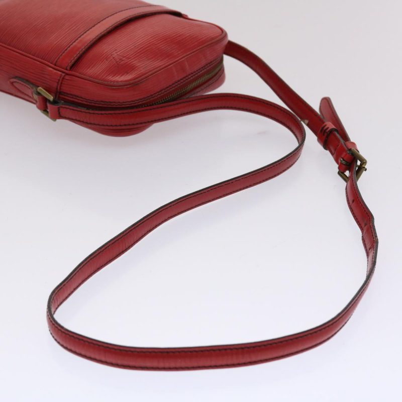 LOUIS VUITTON Epi Danube Shoulder Bag Red M45637 LV  49261 - Logoexplore - Image 7