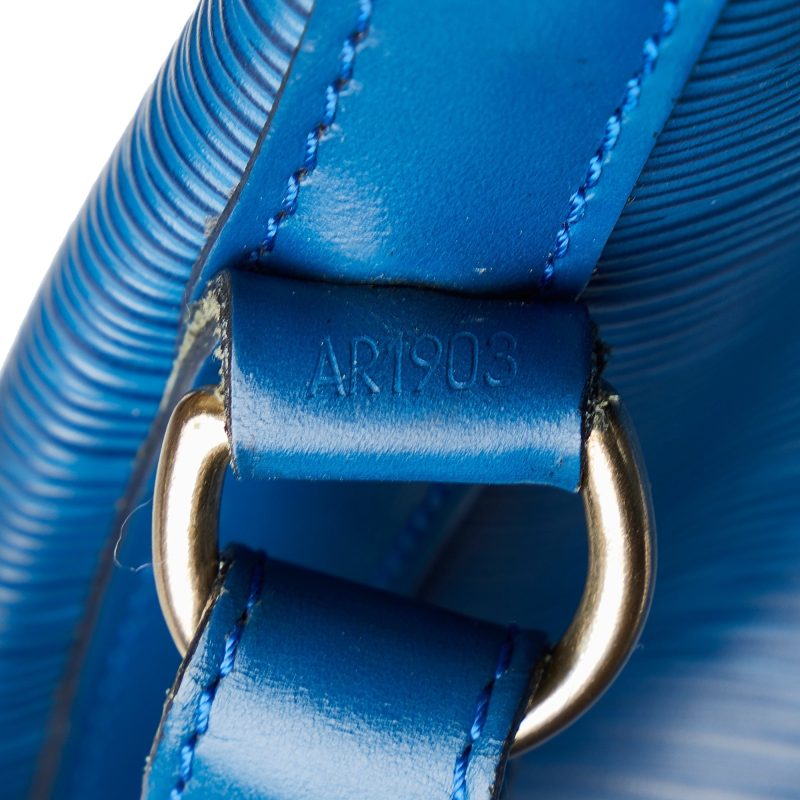 LOUIS VUITTON Epi Noe GM Bucket Bag - Logoexplore - Image 7