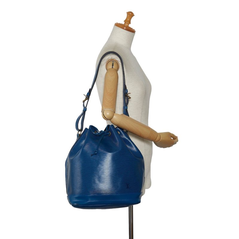 LOUIS VUITTON Epi Noe GM Bucket Bag - Logoexplore - Image 9