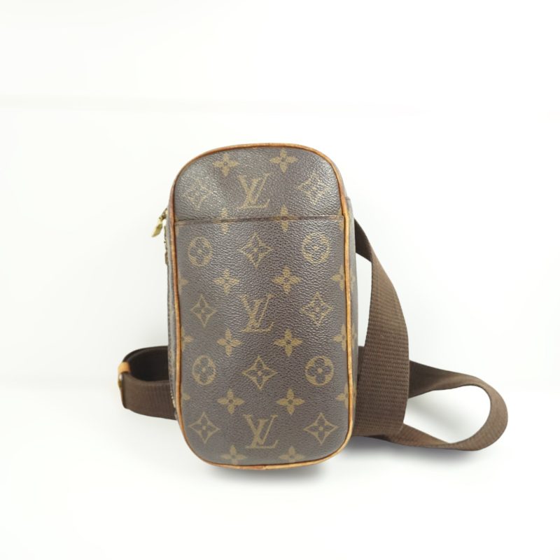 Louis Vuitton Crossbody - Logoexplore