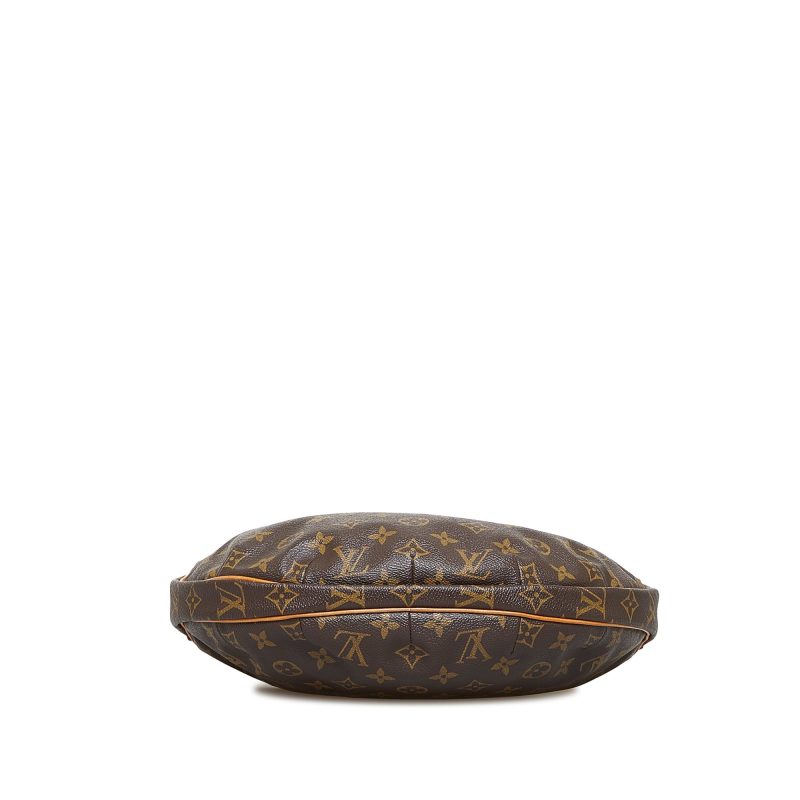Louis Vuitton Croissant MM Monogram Canvas - Logoexplore - Image 4
