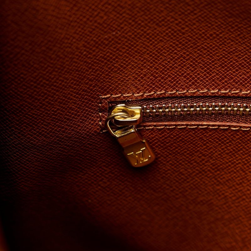 Louis Vuitton Boulogne 30 Monogram Canvas - Logoexplore - Image 7
