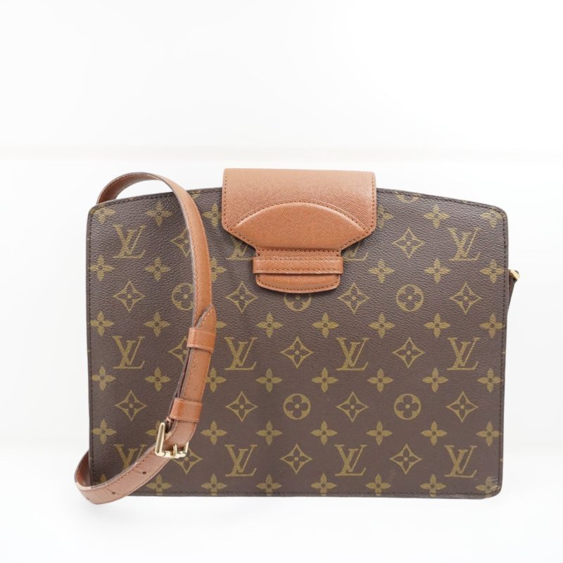 Louis Vuitton Courcelle - Logoexplore