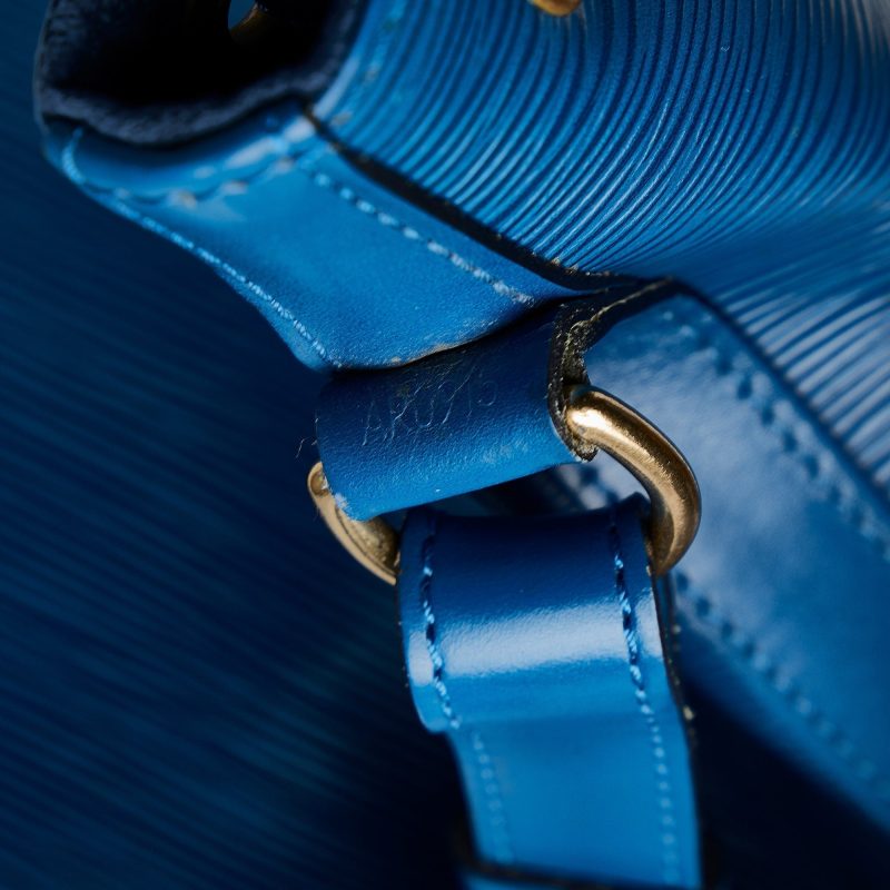 LOUIS VUITTON Epi Petit Noe Bucket Bag - Logoexplore - Image 7