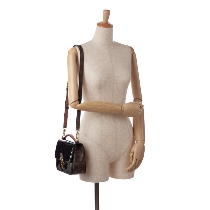 Louis Vuitton Cherrywood PM Black Vernis Miroir - Logoexplore - Image 6