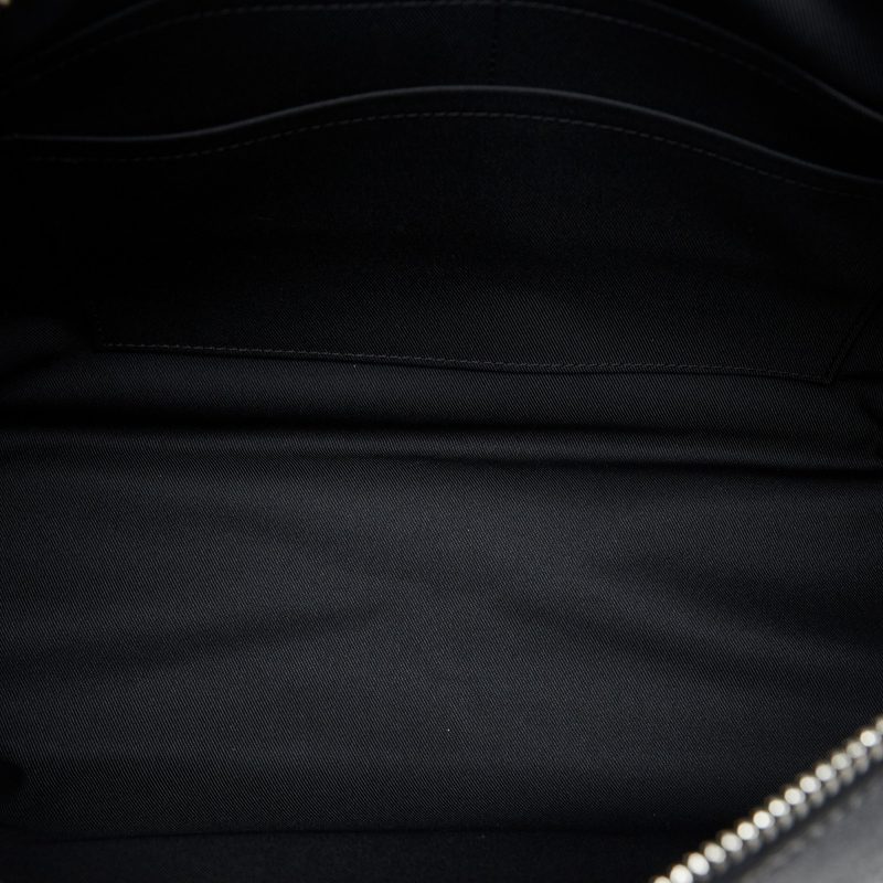 LOUIS VUITTON Damier Graphite Hunter Crossbody Bag - Logoexplore - Image 5