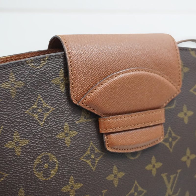 Louis Vuitton Courcelle - Logoexplore - Image 7