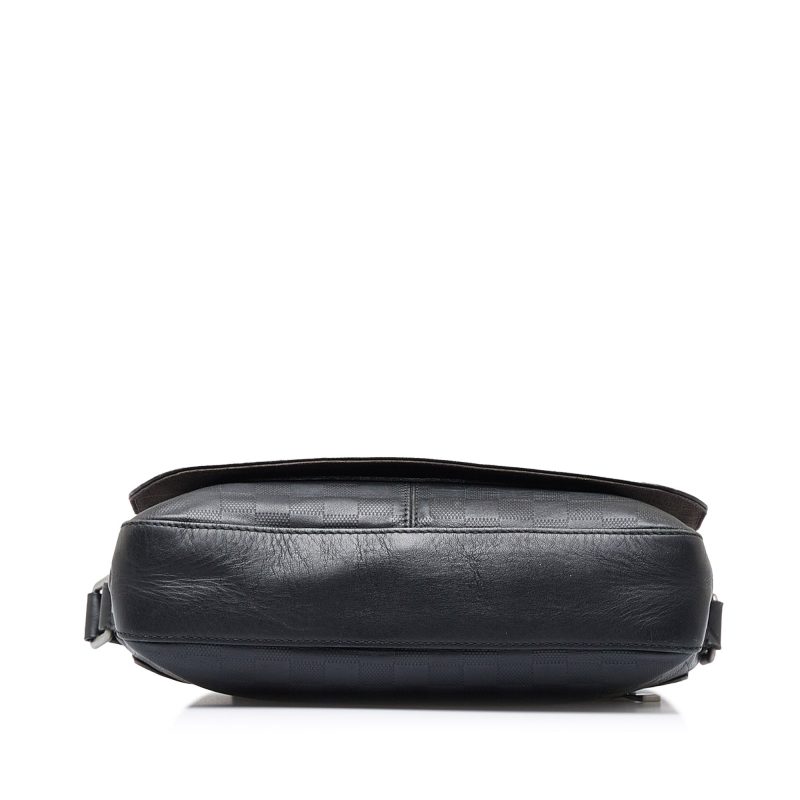 LOUIS VUITTON Damier Infini District Crossbody Bag - Logoexplore - Image 4