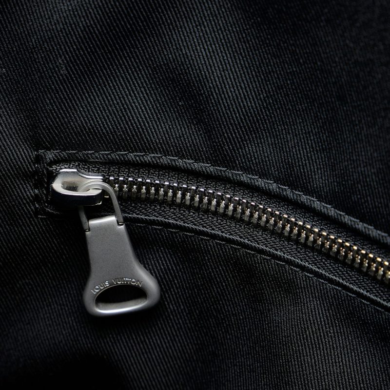 LOUIS VUITTON Damier Infini Apollo Tote Satchel - Logoexplore - Image 8