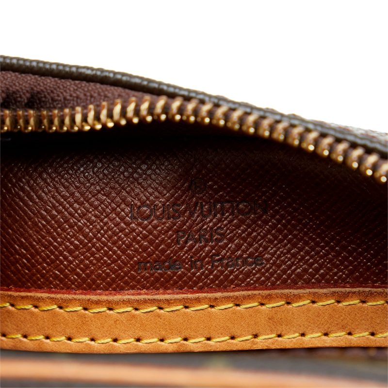 Louis Vuitton Blois Monogram Canvas - Logoexplore - Image 8