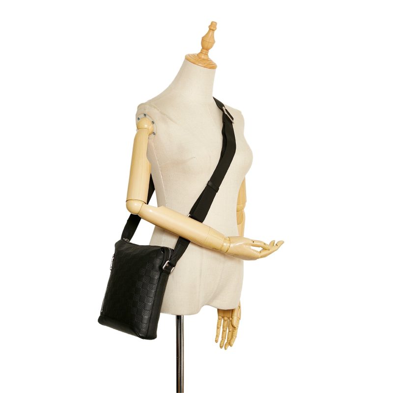 Louis Vuitton Damier Infini Discovery Messenger Crossbody Bag - Logoexplore - Image 3