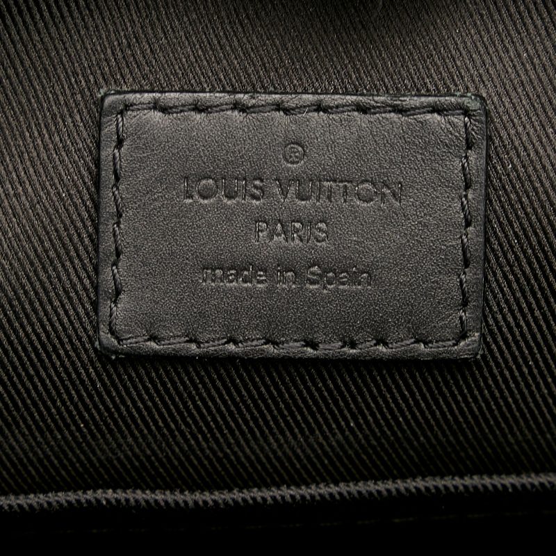Louis Vuitton Damier Infini Discovery Messenger Crossbody Bag - Logoexplore - Image 9