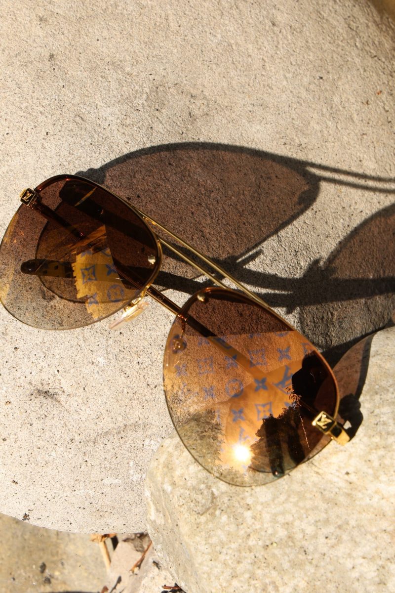 LOUIS VUITTON Clockwise Sunglasses MNG - Logoexplore