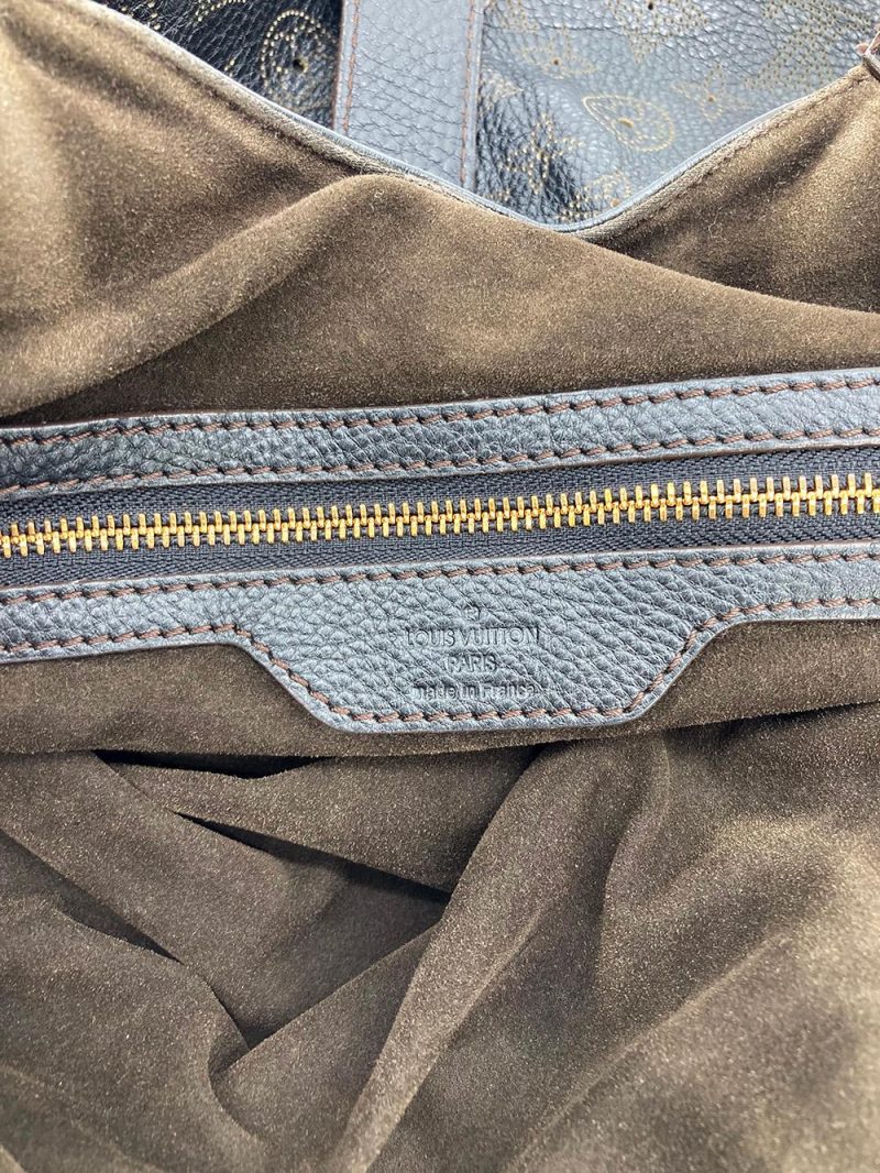 LOUIS VUITTON Black Mahina GM Shoulder Bag - Logoexplore - Image 7
