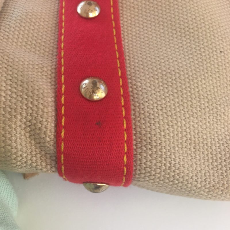 LOUIS VUITTON Handbag in Beige Fabric - Logoexplore - Image 10
