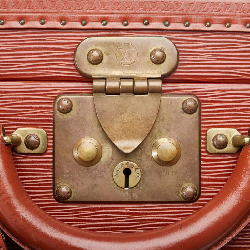 LOUIS VUITTON Epi Tabor 26 Trunk Handbag - Logoexplore - Image 6