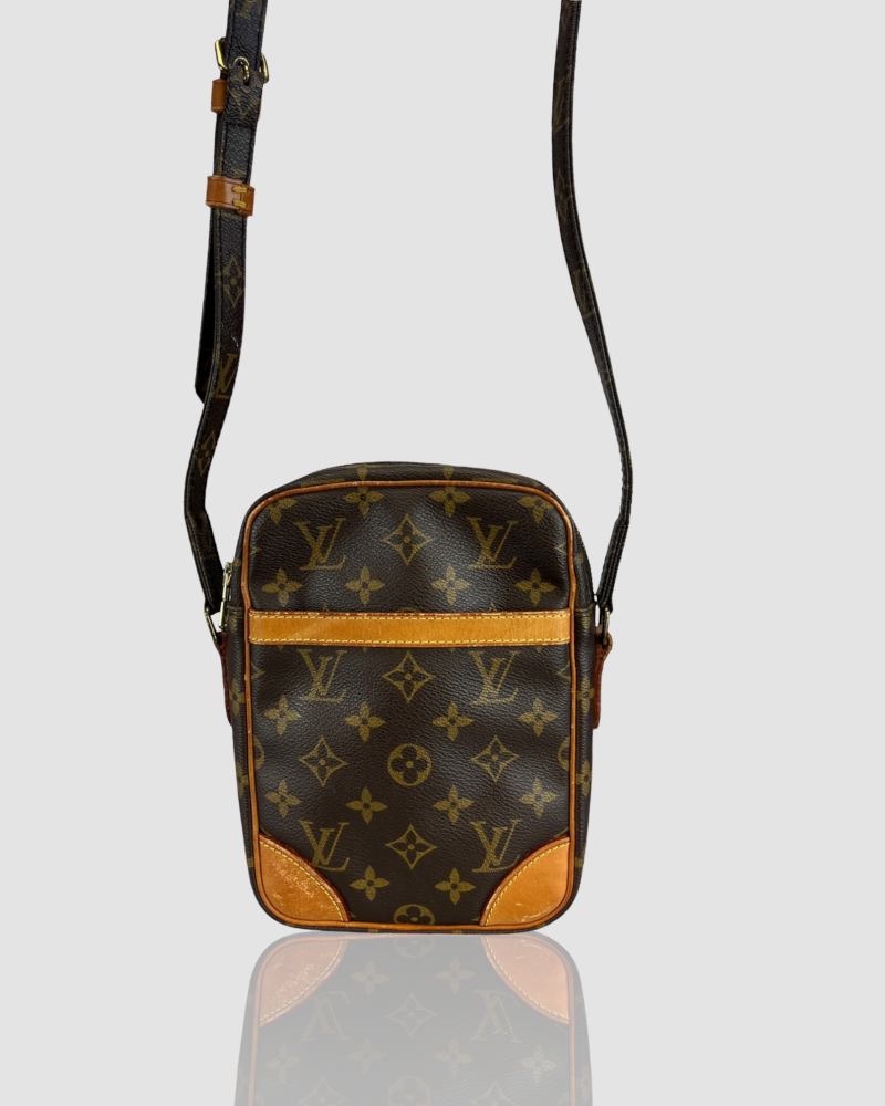Louis Vuitton Danube - Logoexplore
