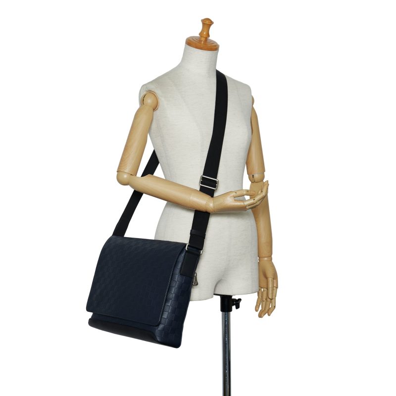 LOUIS VUITTON Damier Infini District MM Crossbody Bag - Logoexplore - Image 9
