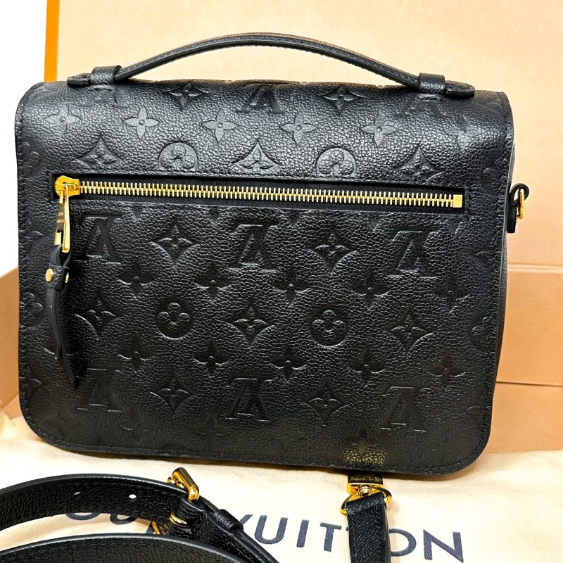 LOUIS VUITTON Empreinte Pochette Metis Black - Logoexplore - Image 4