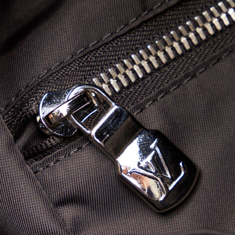 Louis Vuitton Damier Cobalt Matchpoint Hybrid (36050) - Logoexplore - Image 9