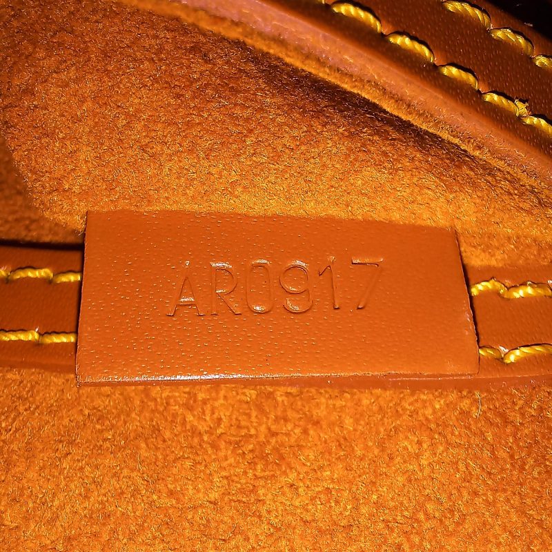 Louis Vuitton Epi Alma PM (YmHfIt) - Logoexplore - Image 8
