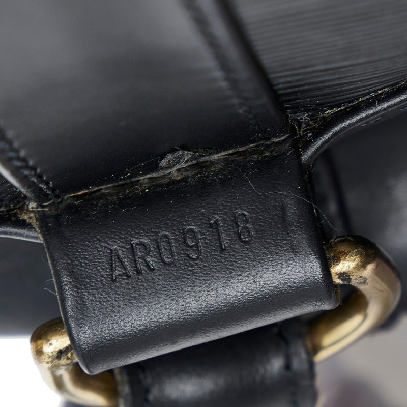 Louis Vuitton Epi Randonnee PM (op3Xoq) - Logoexplore - Image 8