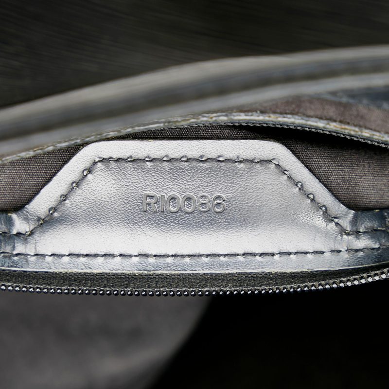 Louis Vuitton Epi Sac Plat PM (31941) - Logoexplore - Image 8