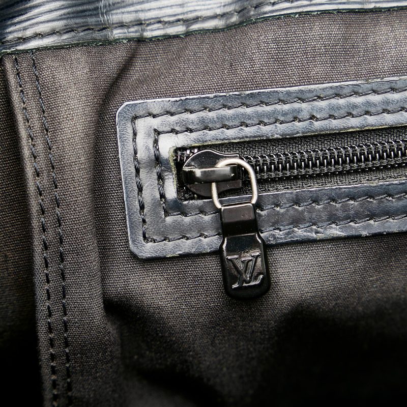 Louis Vuitton Epi Sac Plat PM (31941) - Logoexplore - Image 9